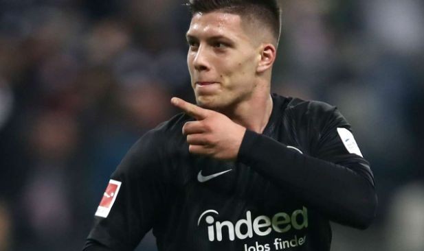  曼联租借妖星爆发，独造三球击退布伦特福德  