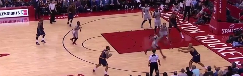  美因茨攻防转换流畅，行云流水般配合获赞誉