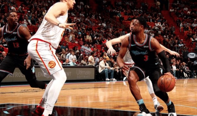  吹杨40+15大师级表演，老鹰双加时险胜活塞显韧性  