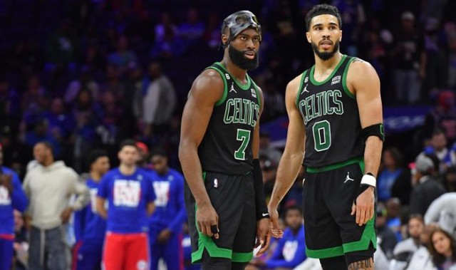  魔术不敌凯尔特人吞下败仗，班凯罗成长仍需时日  