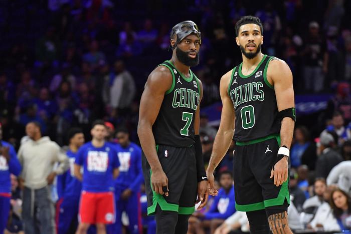  魔术不敌凯尔特人吞下败仗，班凯罗成长仍需时日  